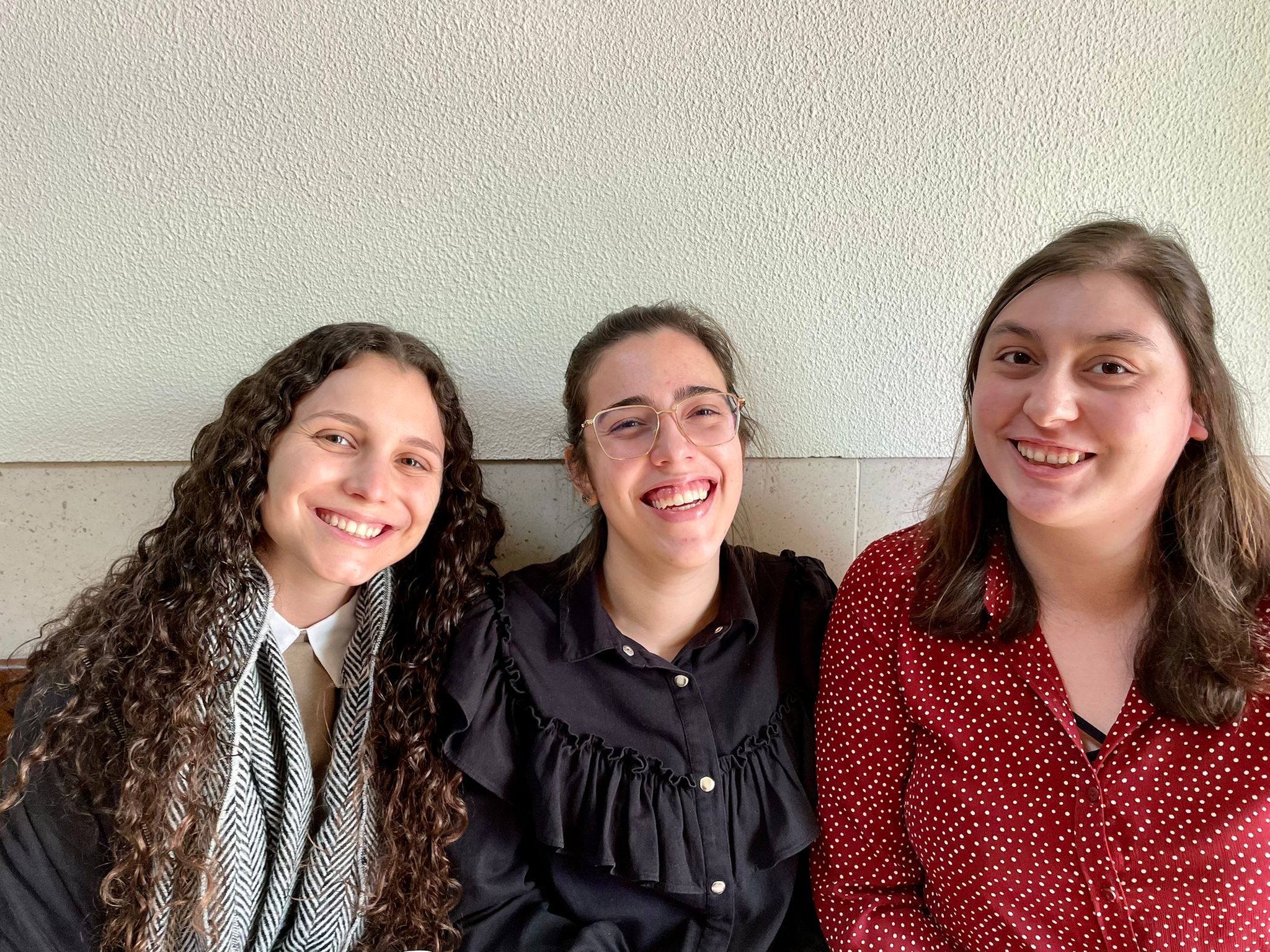 Márcia, Carolina e Lusitana